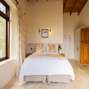 Ashley Mackenzie Villa - Bedroom