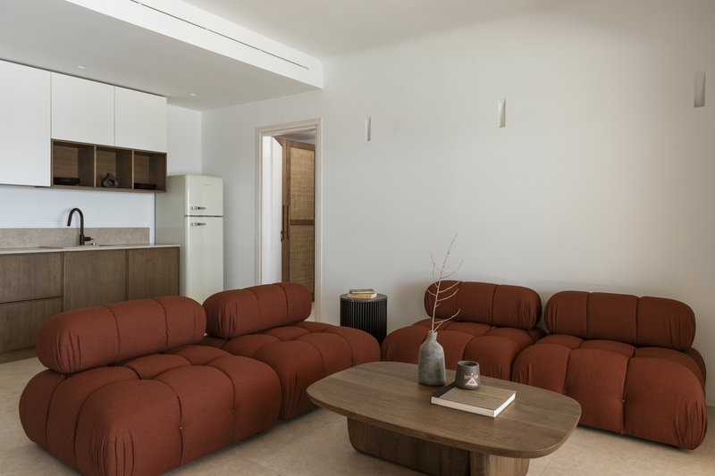 Royal Beachfront Infinity Pool Villa - Living Area