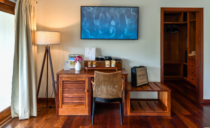 Hillside Pool Suite - Room Details