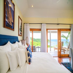 Hillside Pool Suite - Bedroom