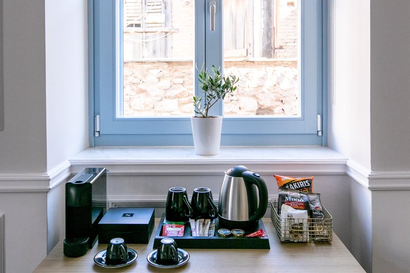 Supreme Suite - Tea Coffee Station