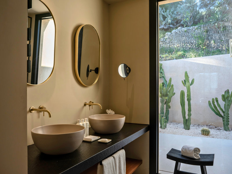 Superior Lodge Exterior Suite - Bathroom