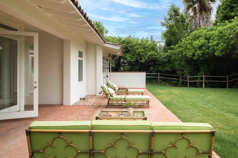 Hibiscus Residence - Patio