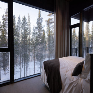 Signature Suite - Bedroom