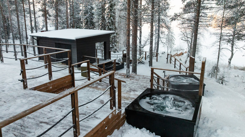 Nordic Spa - Outdoor Jacuzzis